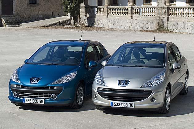 Sportliche Front bei Sport und Platinum (links), dezente Optik bei Filou und Tendance (rechts)