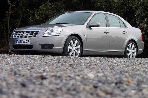 Auf der Lauer: Der Caddy soll gegen Platzhirsche wie BMW 3er und Audi A4 antreten