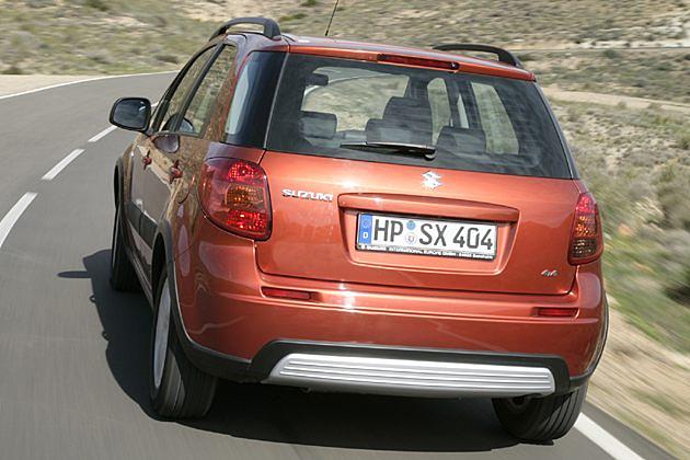 Den SX4 kann man als Fronttriebler oder mit zuschaltbarem Allradantrieb ordern