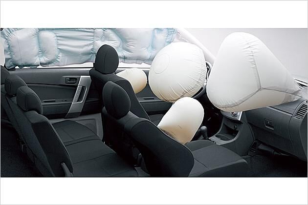 Kleine Airbag-Armada: Beim Crash schützen zahlreiche Luftsäcke die Insassen