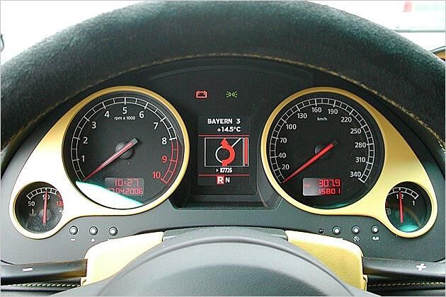 Man beachte: Der Tacho geht bis 340 km/h