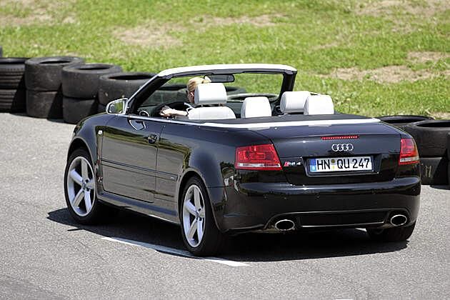 Auf der Rennstrecke oder im Straßenverkehr, der RS4 macht eine Figur