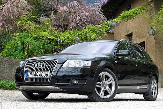 Audi A6 allroad quattro: Wie der im Jahr 2000 eingeführte Vorgänger vom A6 Avant abgeleitet