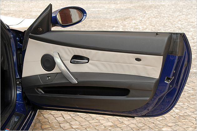 Ohne Fensterrahmen: Einstiegstür im Z4 Coupé