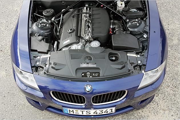 Ein großartiges Triebwerk: Der Sechszylinder-Motor sorgt für mächtig Schub