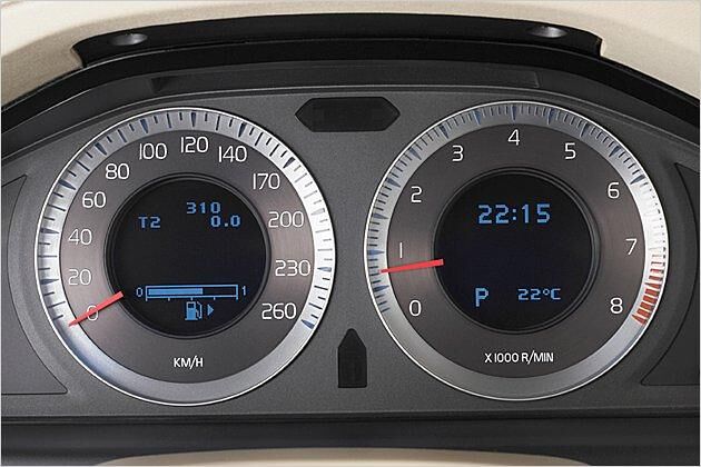 Neu gestaltete Uhren mit Display in der Mitte