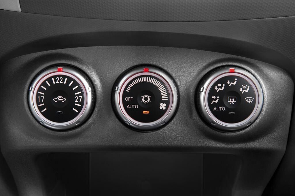 Citroen C-Crosser (Baujahr 2009) Exclusive 5 Türen Temperatur und Klimaanlage