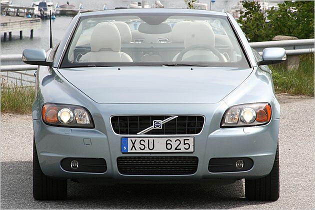 Bi-Xenon-Scheinwerfer kosten 890 Euro Aufpreis