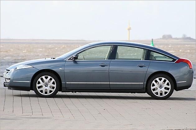 Gestreckt und elegant: Der C6 ist 4,91 Meter lang und 1,46 Meter hoch