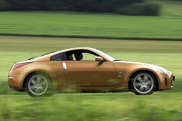 Die klassische, coupéhafte Linienführung erinnert an den legendären 240Z