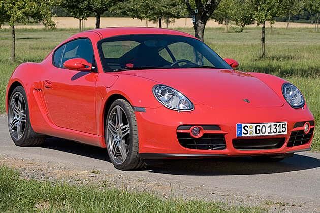 Die schwarze Lippe unterscheidet den Cayman vom S-Modell