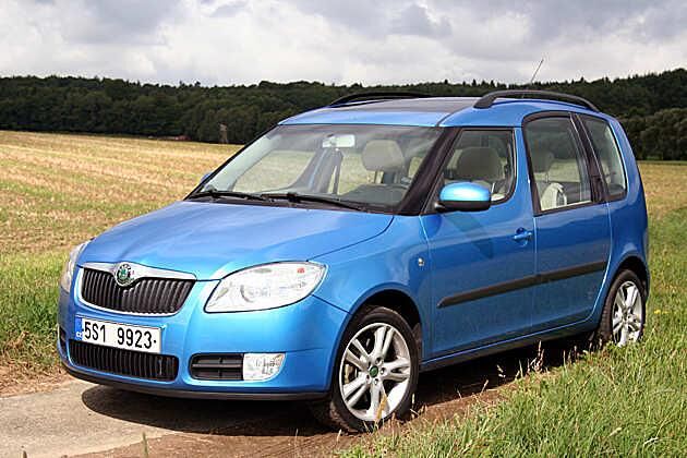 Skoda Roomster: Von außen Ähnlichkeiten mit Hochdachkombis à la Renault Kangoo