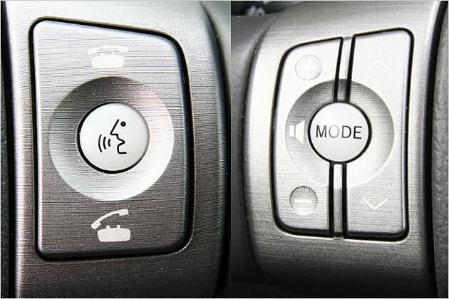 Telefon, Sprachbefehle und Audiosteuerung über die Lenkradtasten