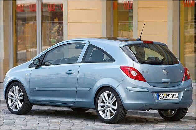 Die breiten C-Säulen hat der neue Corsa vom Vorgänger übernommen