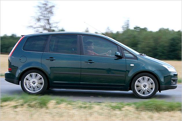Auffällig am C-Max ist die coupéhafte Dachlinie
