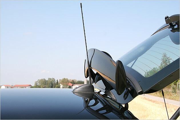 Leider verbiegt er bei geöffneter Heckklappe die Antenne