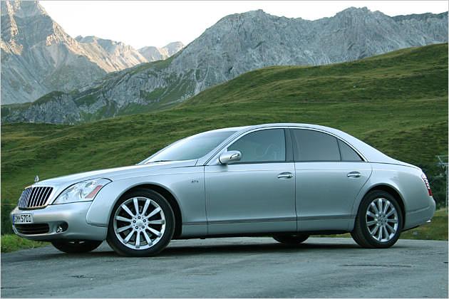 Auch die Fahrt in die Berge macht mit einem Maybach Spaß