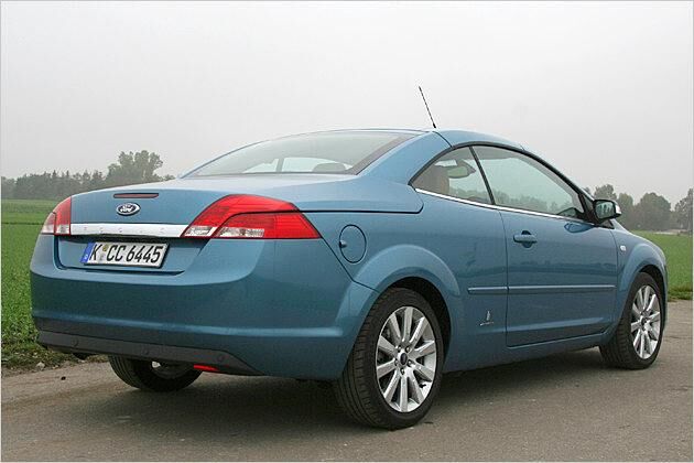 Auch geschlossen macht das Focus Coupé-Cabrio eine gute Figur