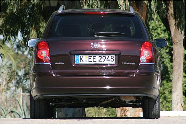 Heck-Parksensoren kosten beim Avensis 370 Euro Aufpreis