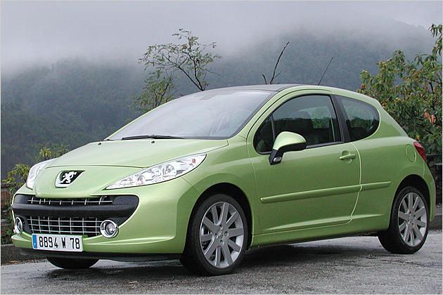 Der große Kühlluft-Einlass ist das neue Markenzeichen von Peugeot
