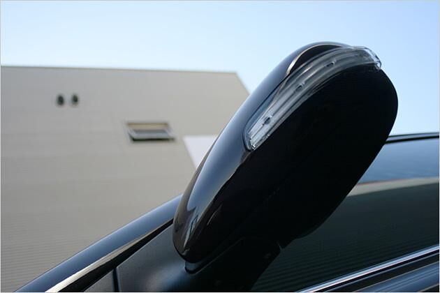 Äußeres Detail im Modelljahr 2007: Der im Spiegelgehäuse integrierte Blinker