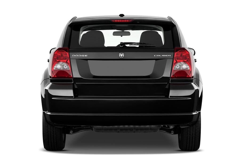 Dodge Caliber (Baujahr 2010) SXT 5 Türen Heckansicht