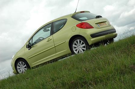Peugeot 207 1.6 16V THP