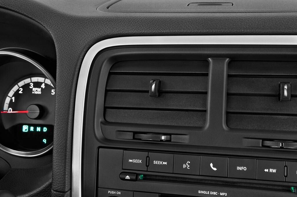 Dodge Caliber (Baujahr 2010) SXT 5 Türen Lüftung