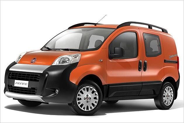 Für 274 Euro Aufpreis gibt es den Fiorino Kombi als höhergelegte Adventure-Variante