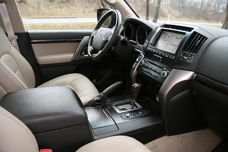 Toyota Land Cruiser V8