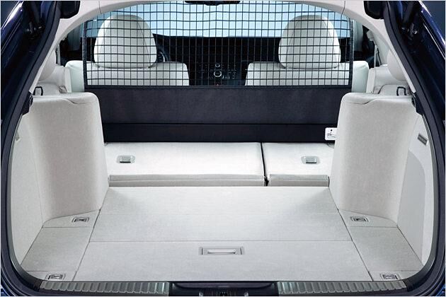 Maximal passen 1.252 Liter in den Kofferraum Honda Accord Tourer