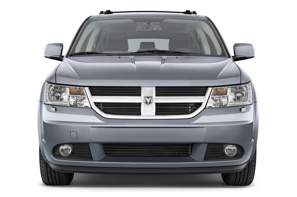 Dodge Journey (Baujahr 2010) RT 5 Türen Frontansicht