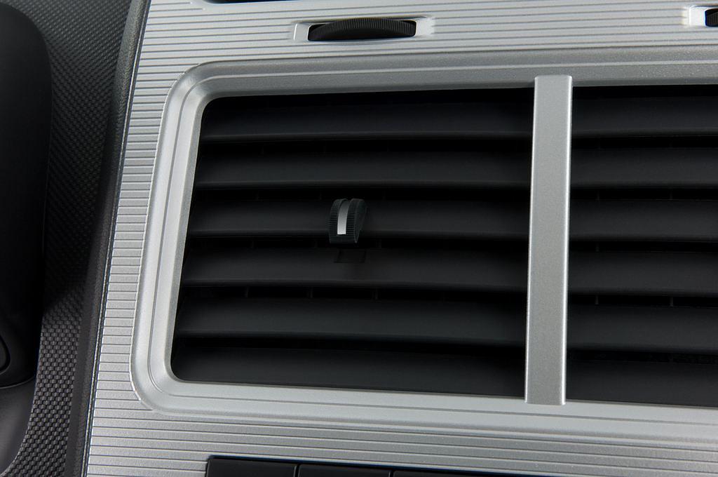 Dodge Journey (Baujahr 2010) SXT 5 Türen Lüftung