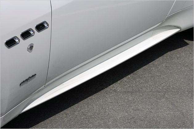 Neue Seitenschürzen betonen den sportlichen Charakter des GT S
