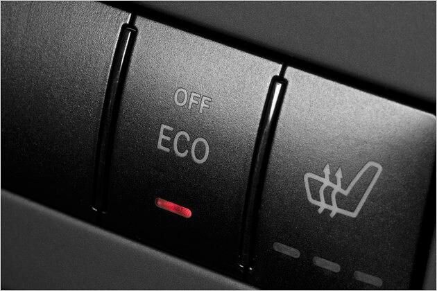Über den "Eco"-Schalter lässt sich die Start-Stopp-Funktion deaktivieren