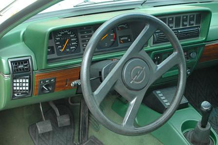 Opel Monza