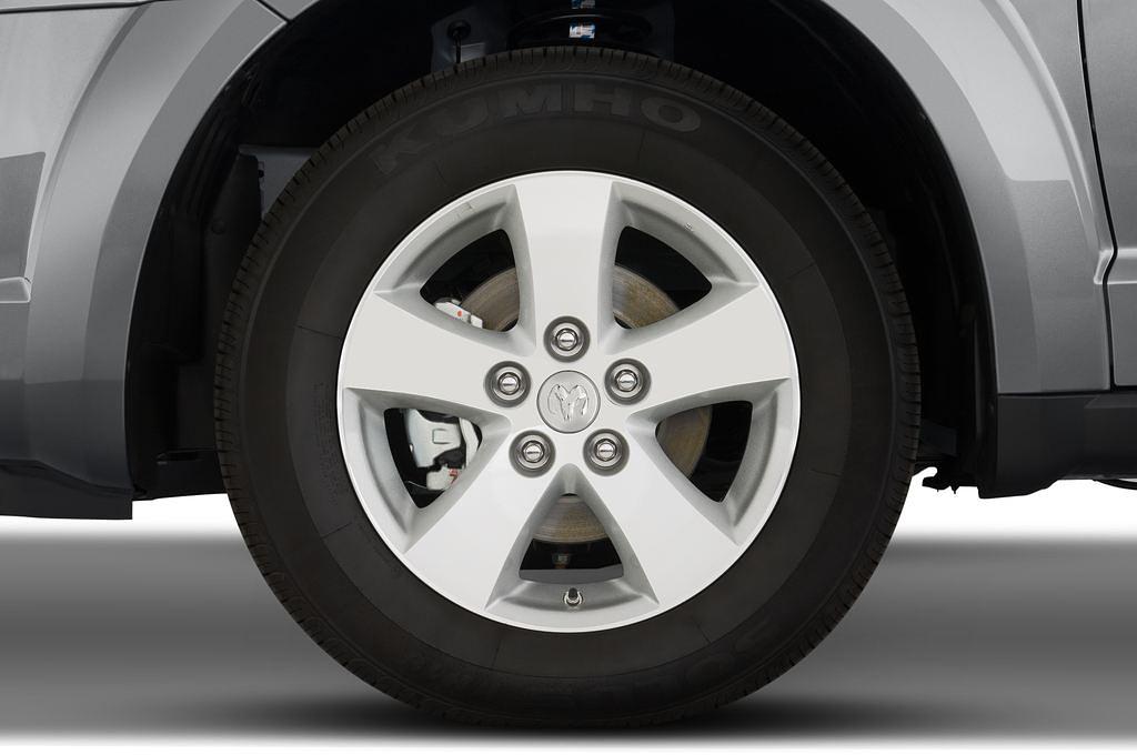 Dodge Journey (Baujahr 2010) SXT 5 Türen Reifen und Felge