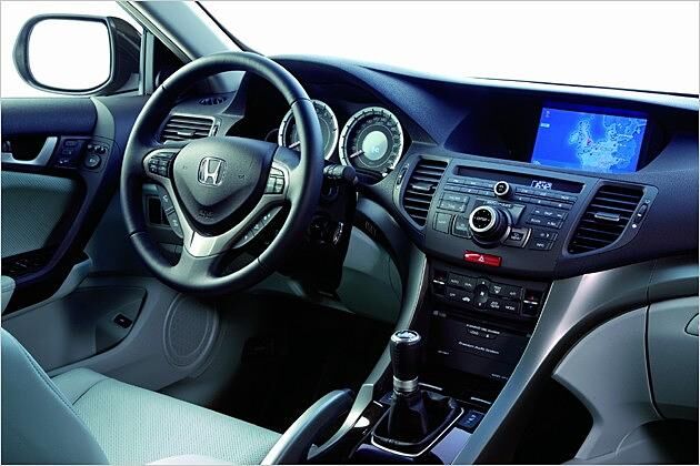 Vorbildliche Verarbeitung, gute Sitze: Der Innenraum des Honda Accord