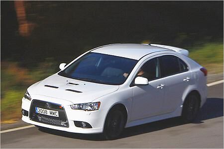 Mitsubishi Lancer Sportback Ralliart: Ein Brüderchen für den Evo