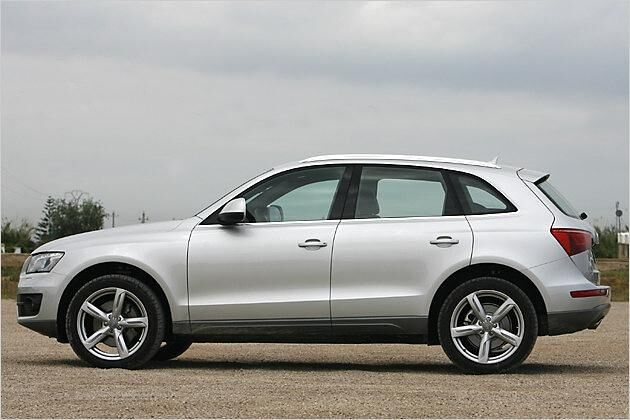 Flache Dach-, ansteigende Gürtellinie: Die Seitenansicht soll laut Audi an ein Coupé erinnern