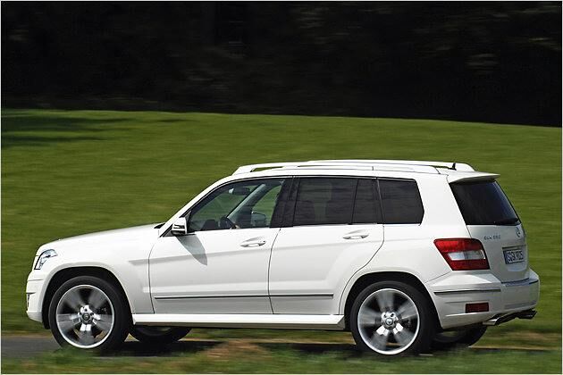 Mit der sehr kantigen Form grenzt sich das Auto deutlich von BMW X3, Audi Q5 und Co. ab