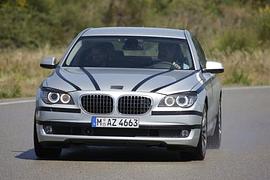 Fahrbericht: BMW 7er 750 Li - FC Bayern Dingolfing