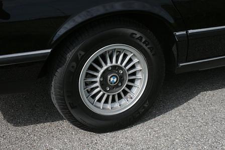 BMW 733i