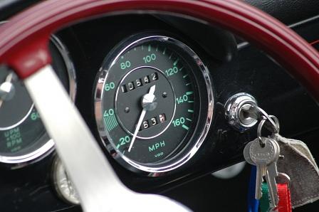 Die Runduhren des Porsche 356