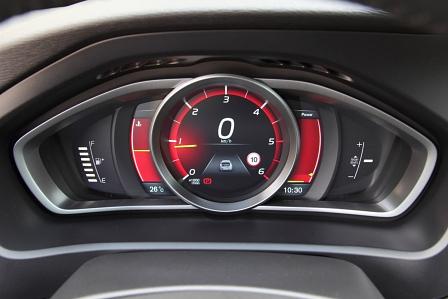 Das Digitalcockpit des Volvo V40