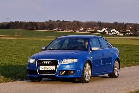 Praxistest: Audi RS4 Limousine - Bloß die Finger weg! Praxistest: Audi RS4 Limousine - Bloß die Finger weg!