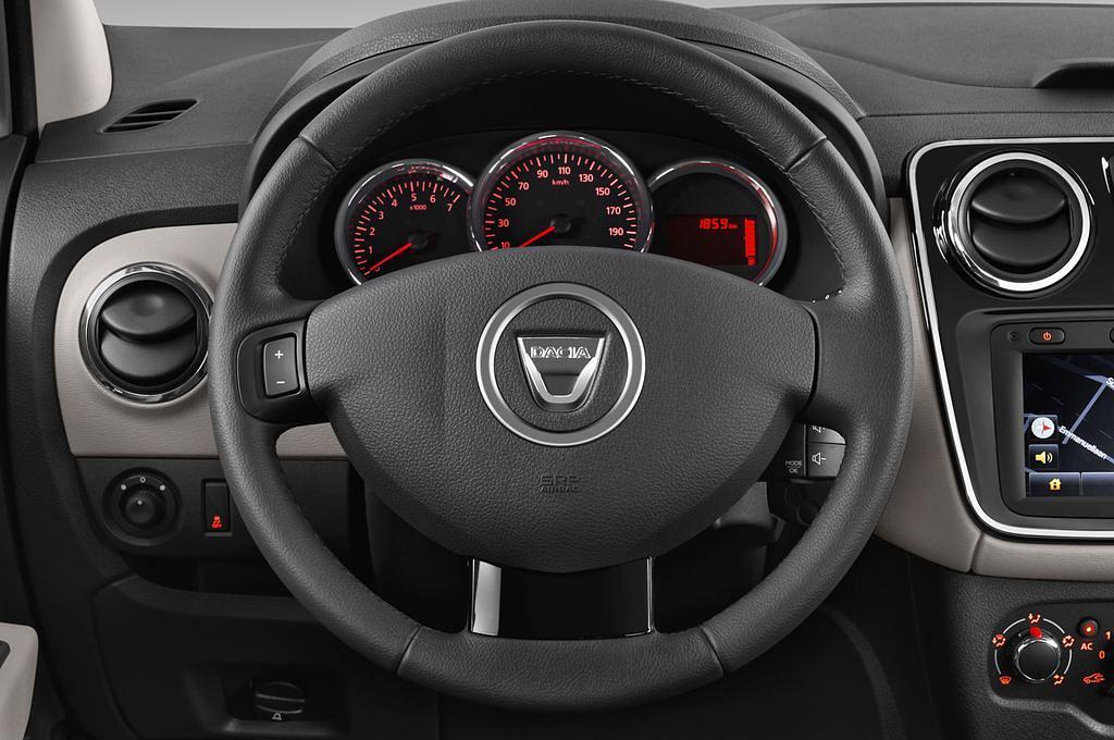 Dacia Lodgy (Baujahr 2012) Laurï¿½ate 5 Türen Lenkrad