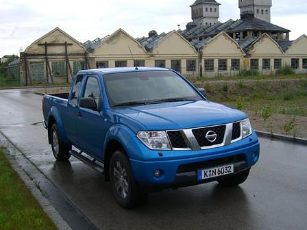 Nissan Narava
