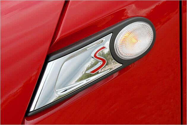 Seitenblinker mit schicker Chromapplikation