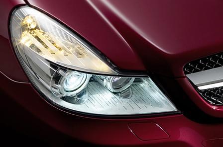 Mercedes-Benz SL: Neue Scheinwerfer